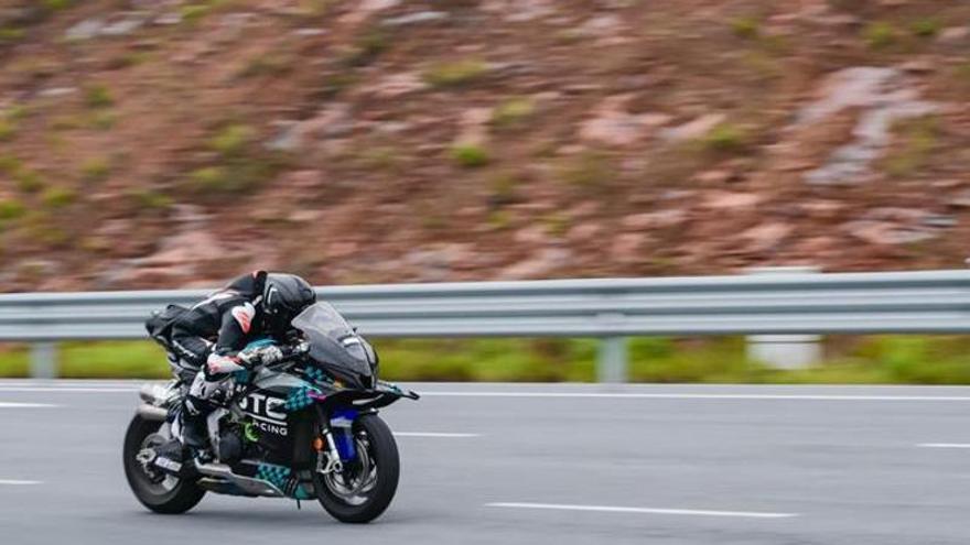 CFMOTO V4 SR-RR: La superbike china rompe barreras y supera los 315 km/h