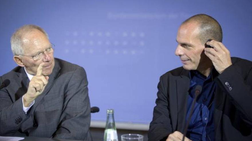 Alemania y Grecia cruzan acusaciones de &quot;irresponsabilidad&quot; en plena negociación