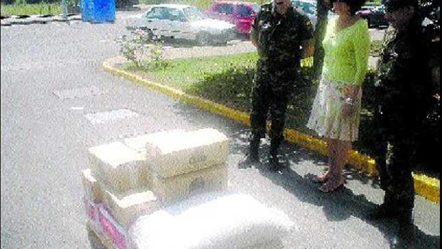 Ciento veinte kilos de fabes para los militares destinados en el Líbano