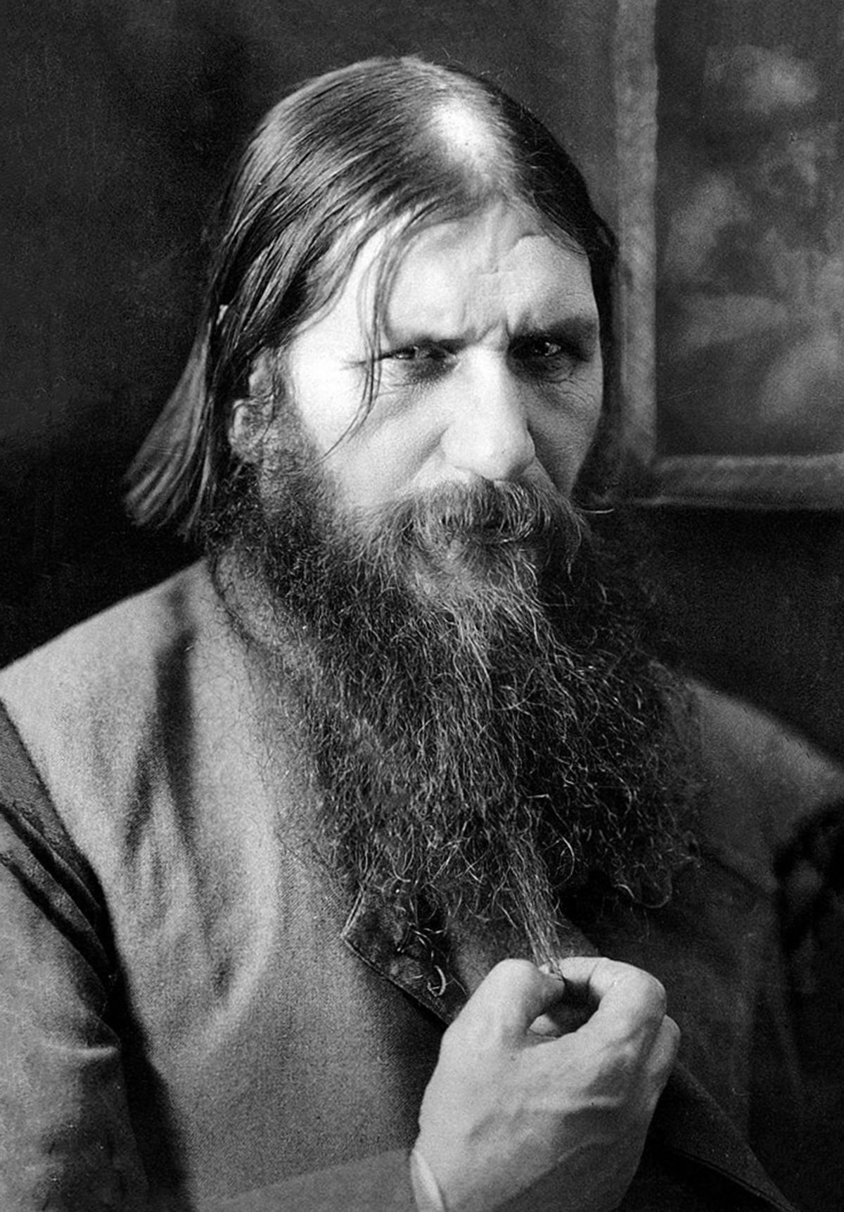 Rasputín miró al futuro y predijo algunas de las circunstancias que precisamente más atemorizan ahora a los científicos.