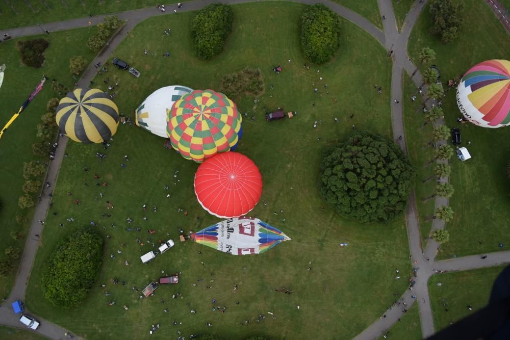 La vistas de Gijón desde la regata del festival de globos aerostáticos de 2017.