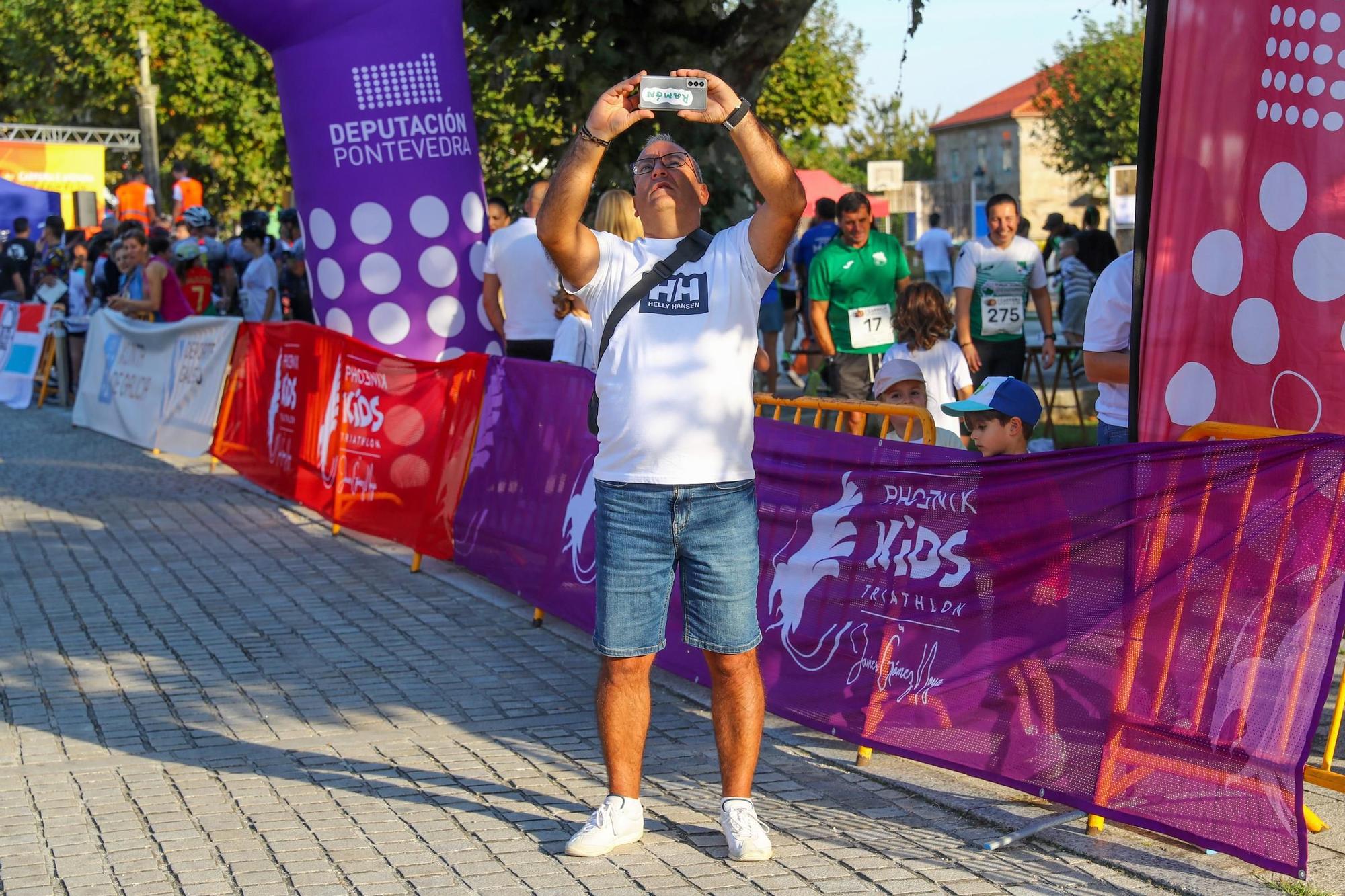 Asistentes a la "I Carrera Solidaria de Leo", con la que recordar al bebé de Meis fallecido hace casi un año y dar visibilidad a las enfermedades raras.