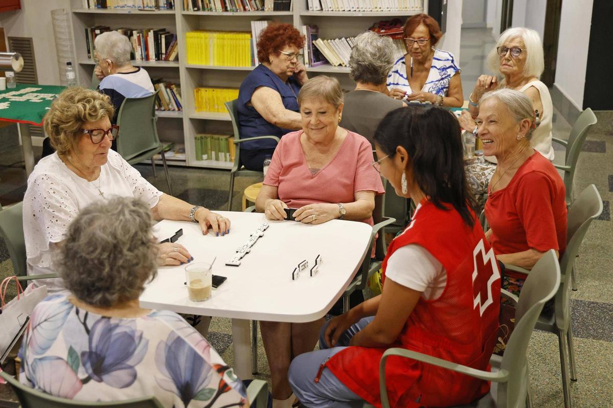 Les imatges de l'activitat comunitària a l'Espai Cívic Mercadal