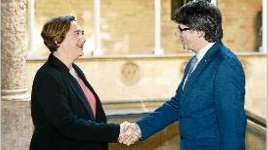 Colau i Puigdemont acorden fer front comú per a les infraestructures