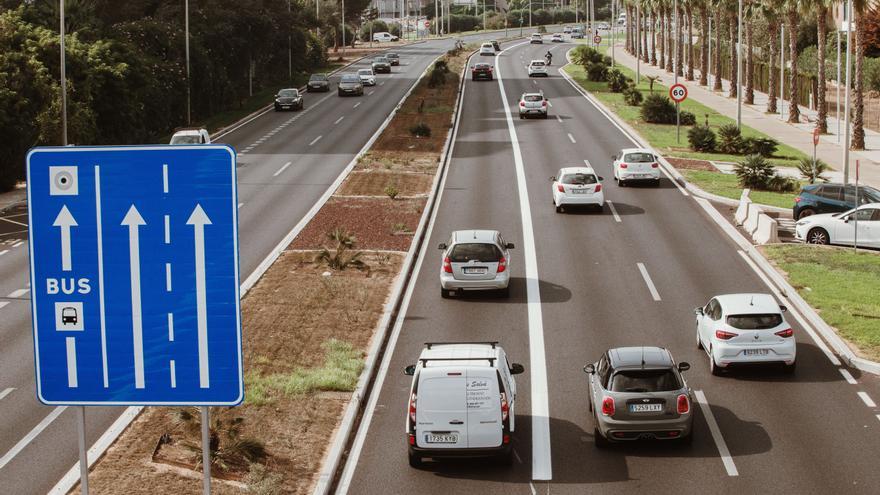 El Consell entrega a la DGT el informe para avalar la &quot;ilegalidad&quot; del carril bus VAO