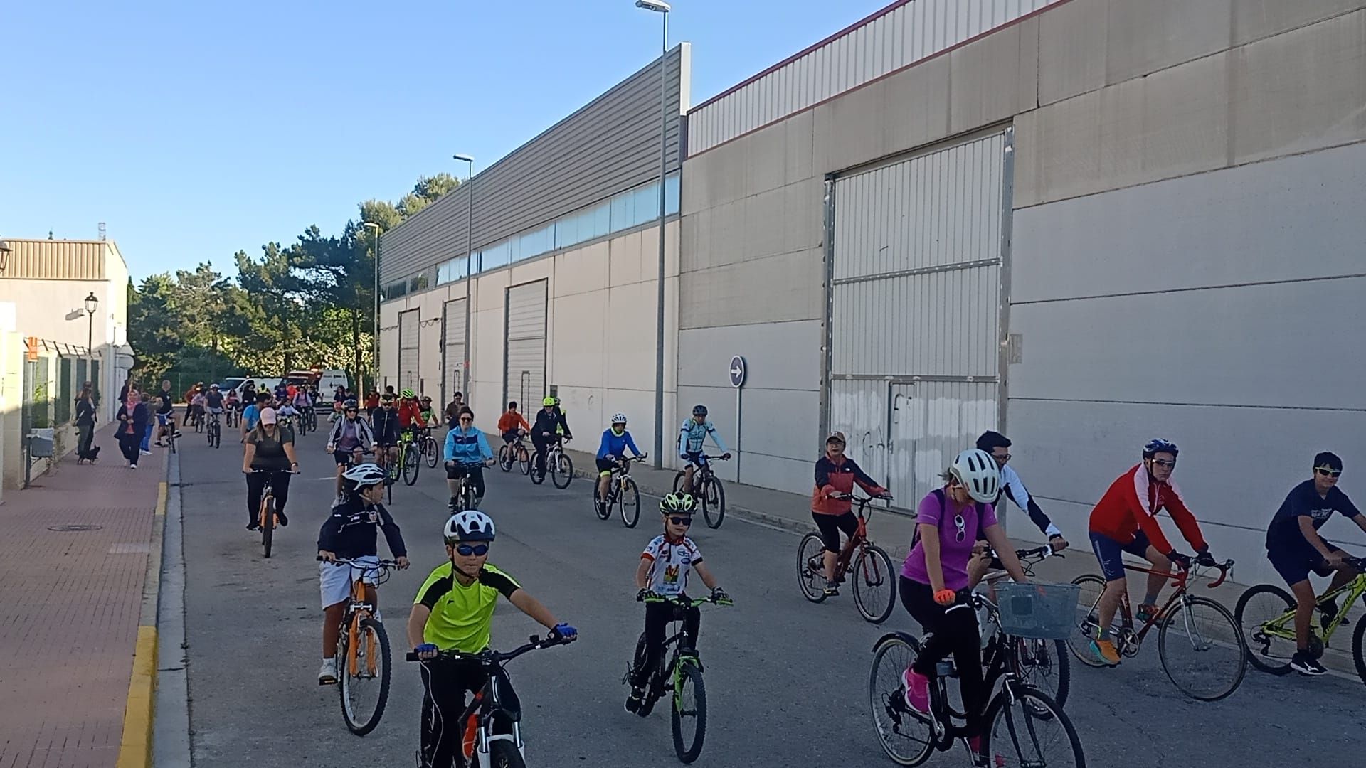 Dia de la natura y la Volta en la bici en l'Alqueria de la Comtessa