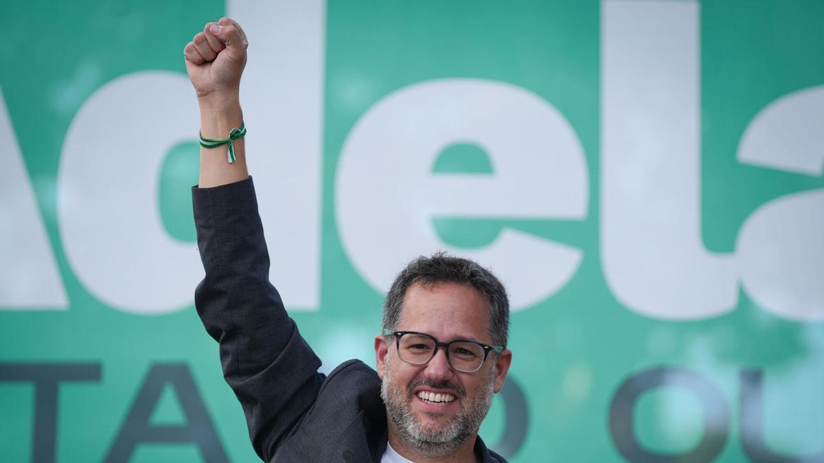 El candidato de Adelante Andalucía a la Presidencia de la Junta, José Ignacio García, durante el acto de cierre de campaña.