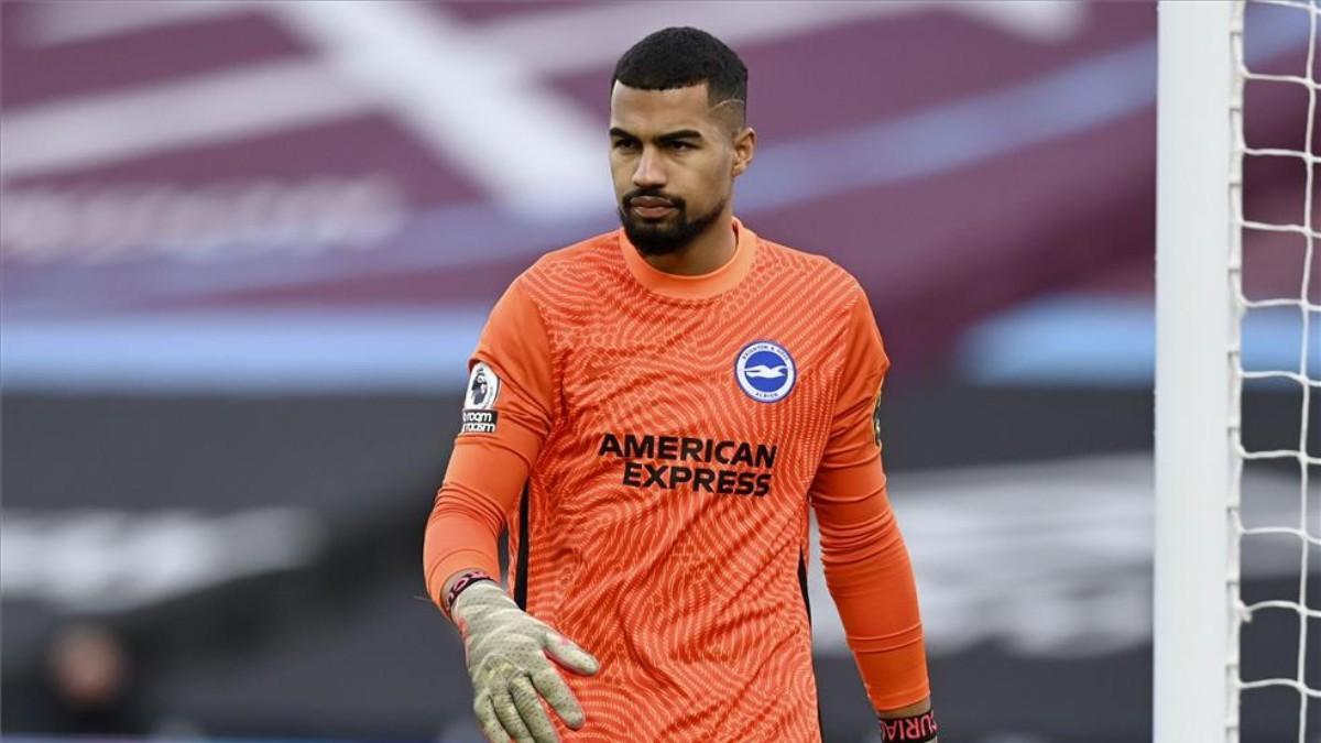 Robert Sánchez, durante un partido del Brighton.