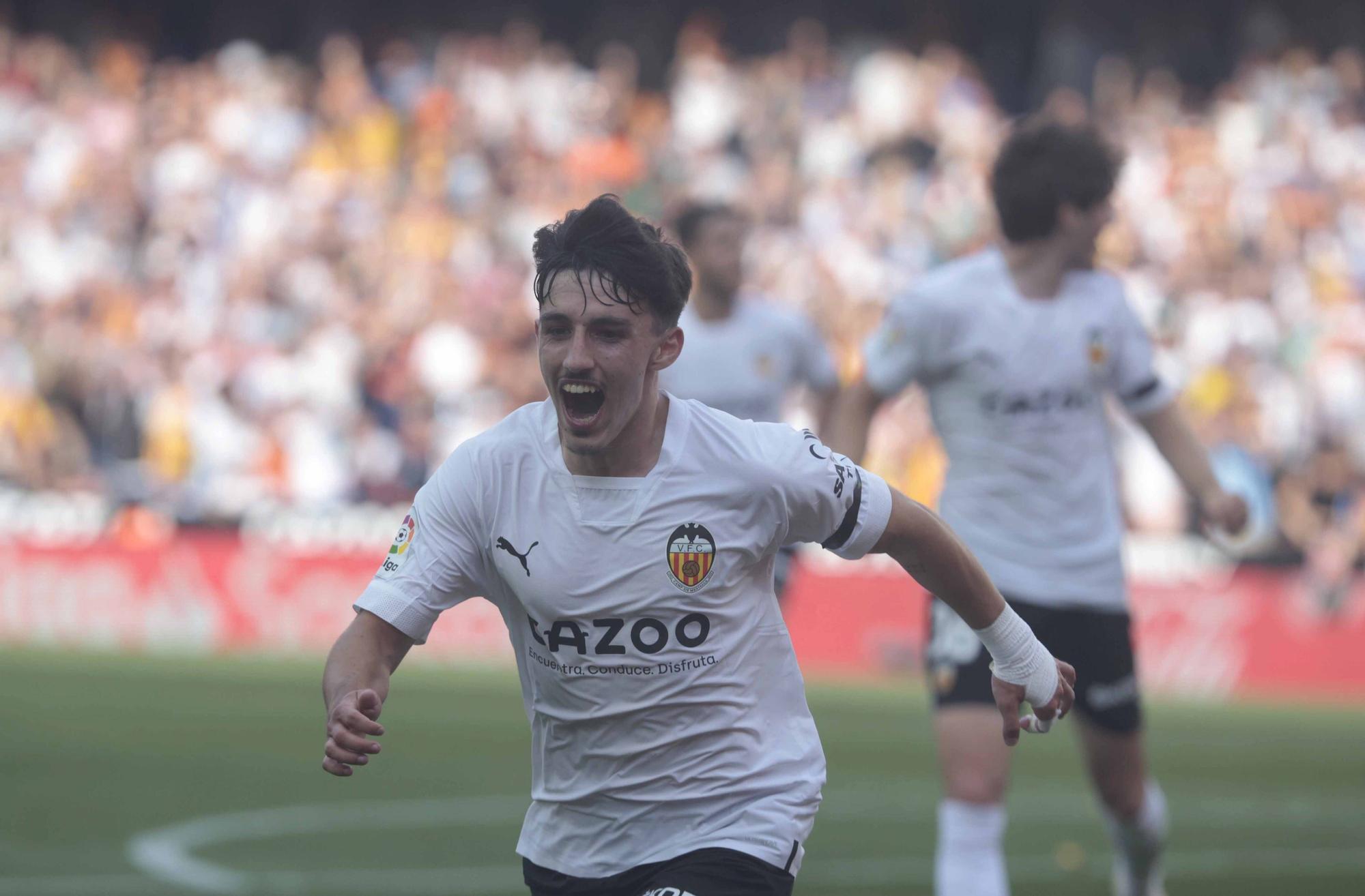 Todas las fotos de la victoria del Valencia CF contra el Real Madrid en Mestalla