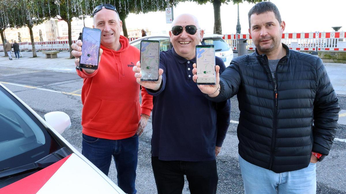 VIGO (C.PASEO ALFONSO XII). TAXISTAS PIONEROS EN VIGO UTILIZANDO LA APLICACION DE MOVIL FREENOW, APP PARA CONECTAR VIAJEROS CON TAXISTAS DE FORMA RAPIDA Y FACIL.