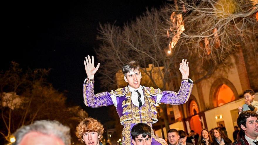 Feria Taurina de la Magdalena: Íker de Virgilio, a hombros en la novillada sin picadores