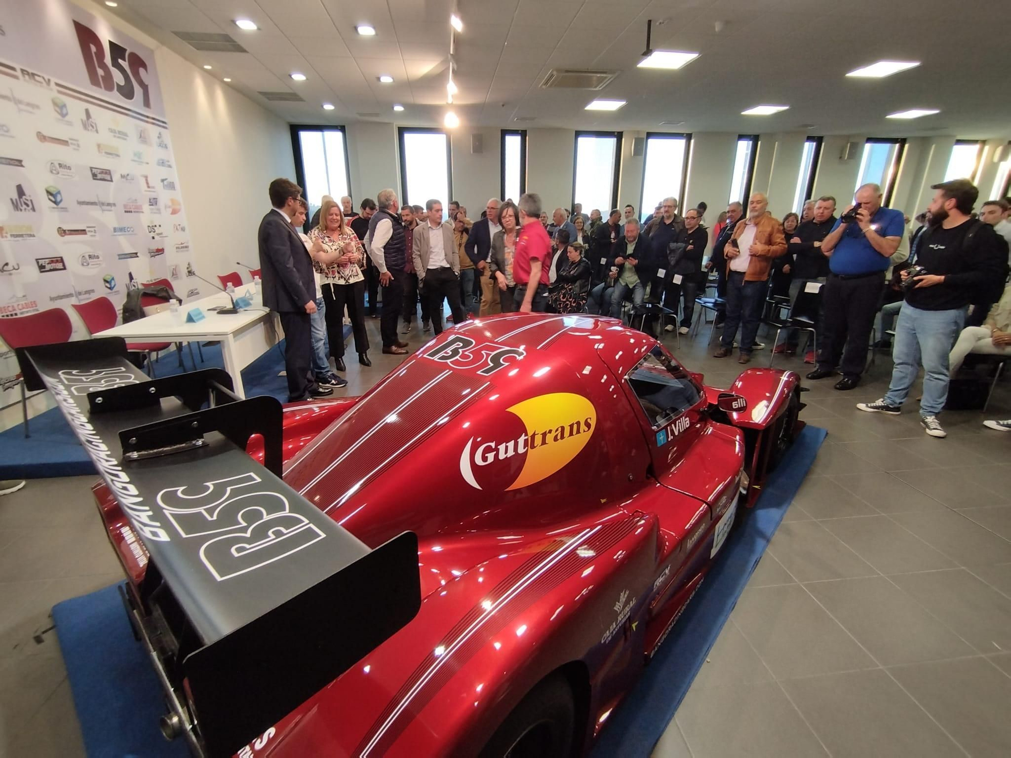 El "coche fantástico" se construye en Langreo.