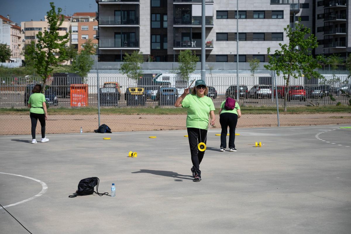 Fotogalería | Una jornada de deporte para los mayores de Badajoz