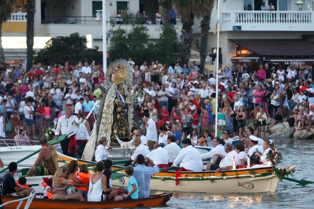 Pedregalejo, volcado con la procesión de la Estrella de los Mares.