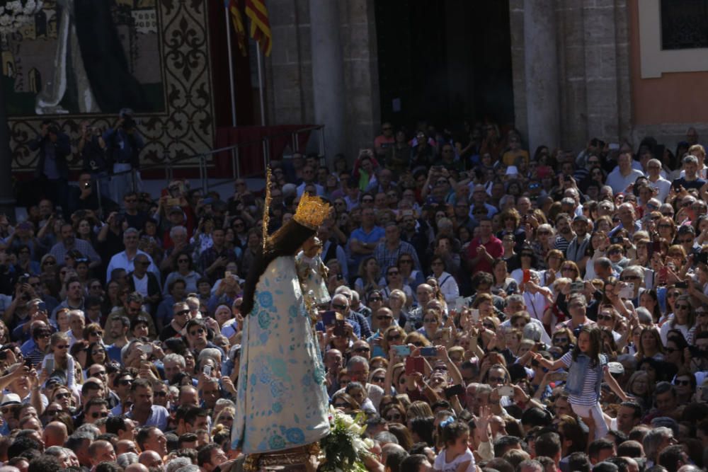 Día de la Virgen de los Desamparados: Traslado de la Mare de Déu