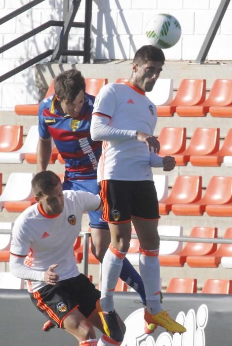 Valencia Mestalla - Llagostera, en imágenes