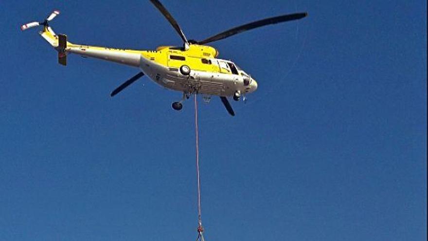 Espectacular renovación de  la linterna del faro de Llebeig de sa Dragonera