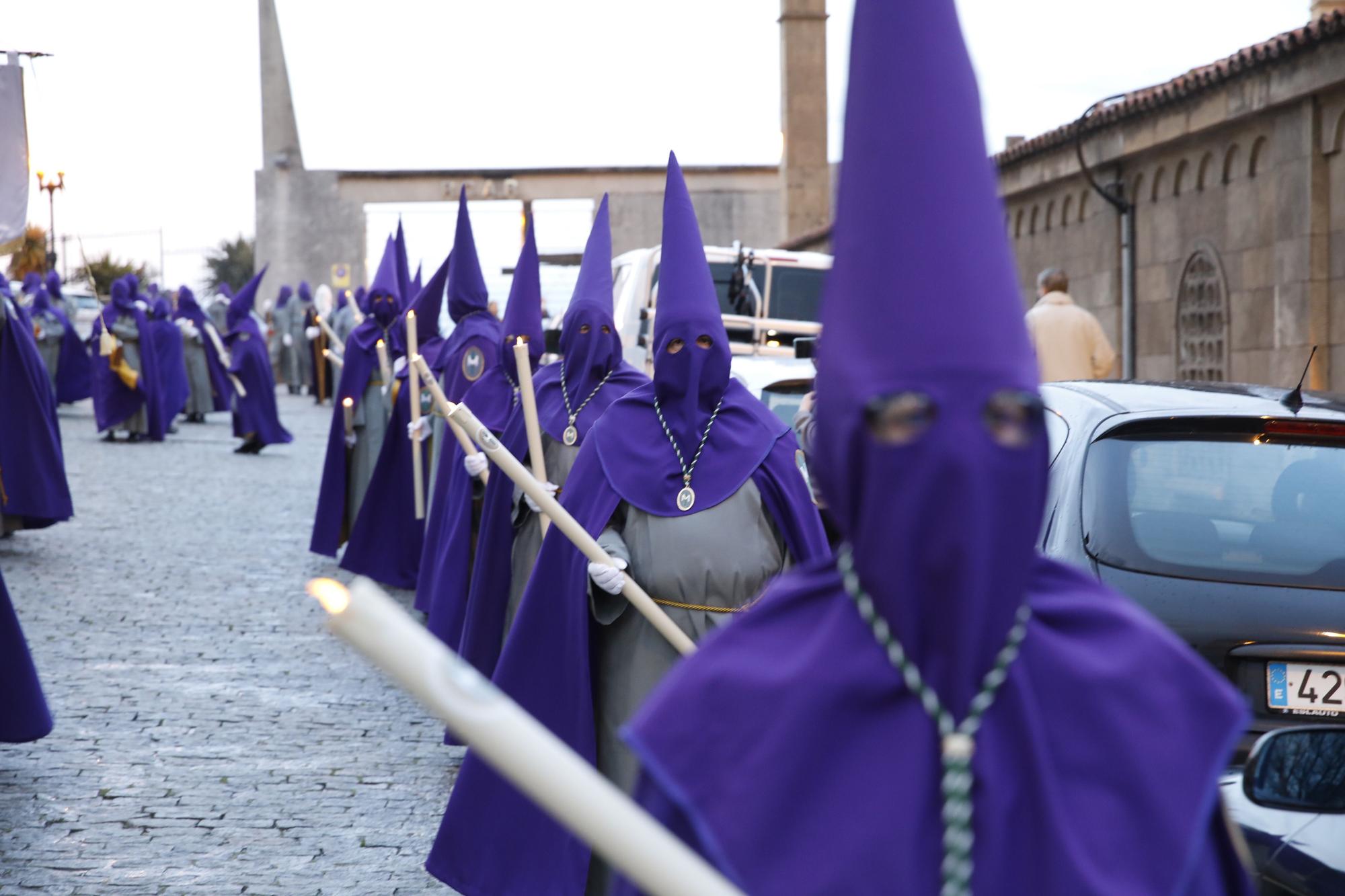 En imágenes: Procesión de Martes Santo en Gijón