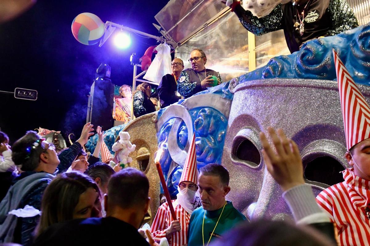 Las mejores imágenes del desfile del Entierro de la Sardina