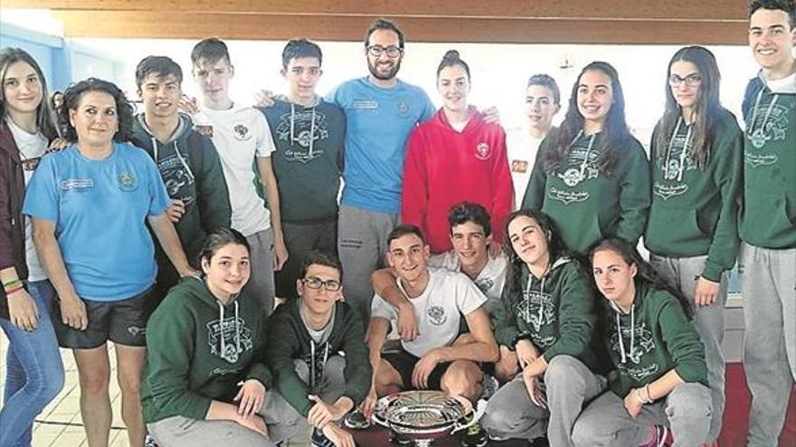 El CN Almendralejo se proclama nuevo campeón regional infantil de invierno