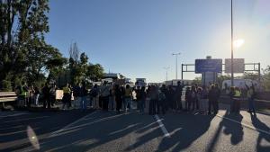 Afectacions al trànsit per la vaga de professors a Barcelona: fins a 7 quilòmetres de retencions a la Ronda de Dalt