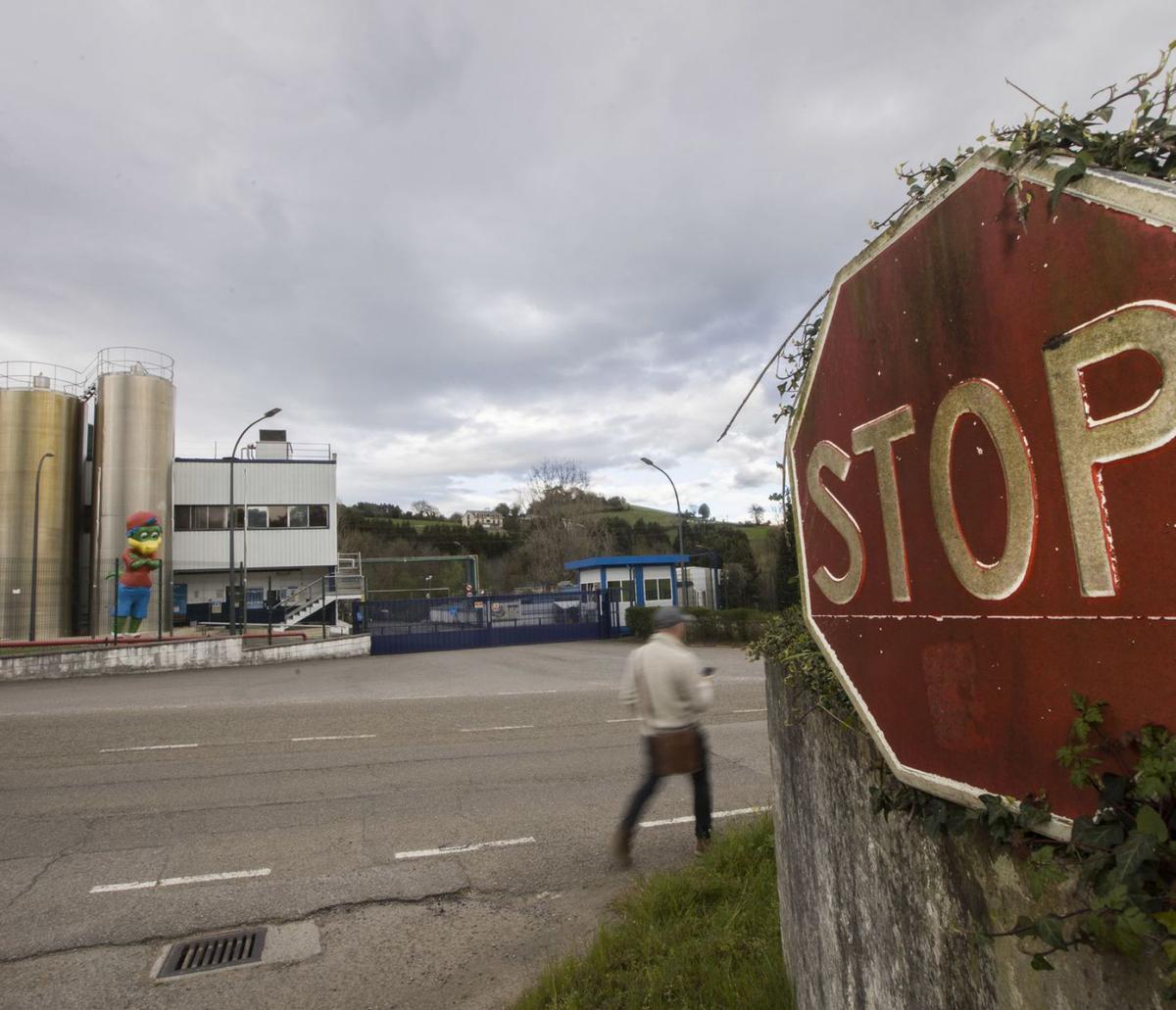 Instalaciones fabriles de Danone en Salas. | Miki López
