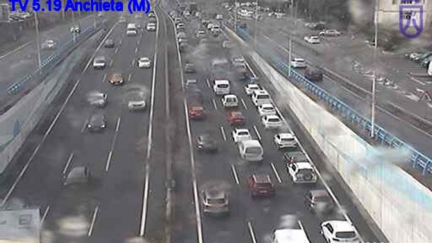 Una colisión genera retenciones en la autopista del norte de Tenerife