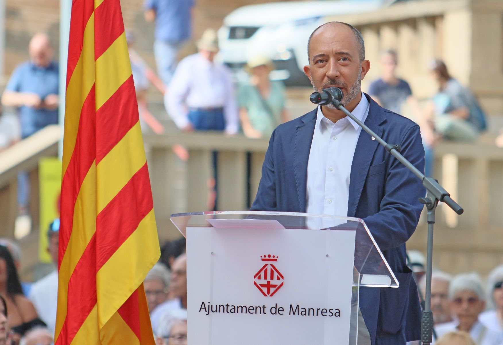 Així ha estat l'acte institucional per la Diada a Manresa