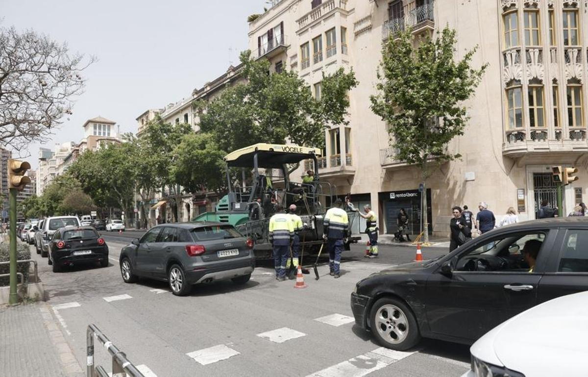 Die Avenidas gehören zu Palmas Hauptverkehrsader.