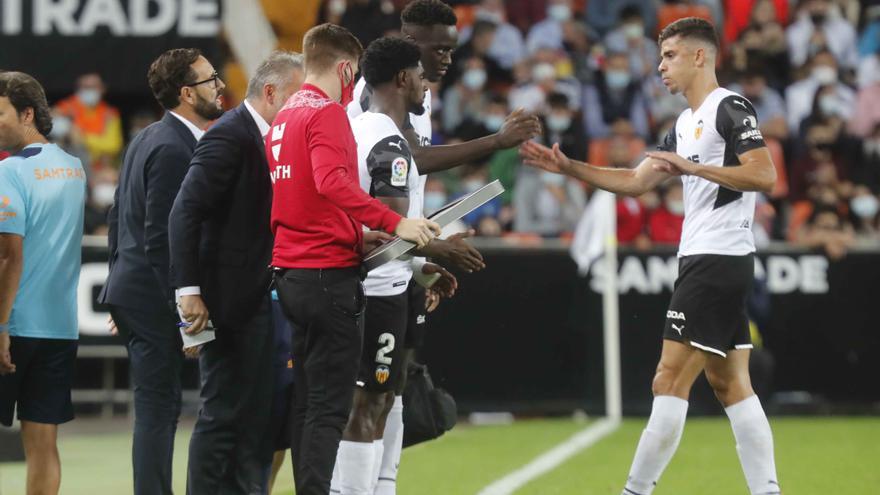 Saltan las alarmas con Thierry: acabó llorando el partido