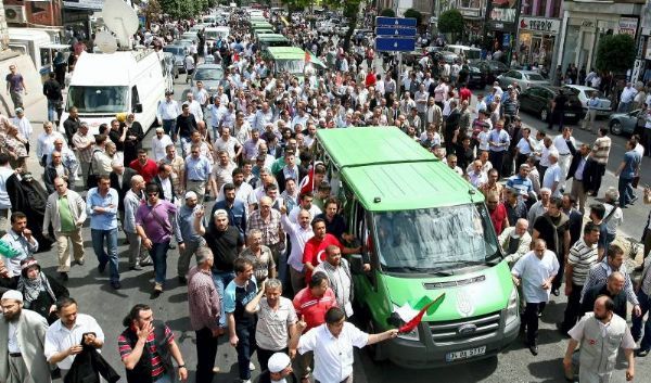 Funeral por los nueve activistas turcos