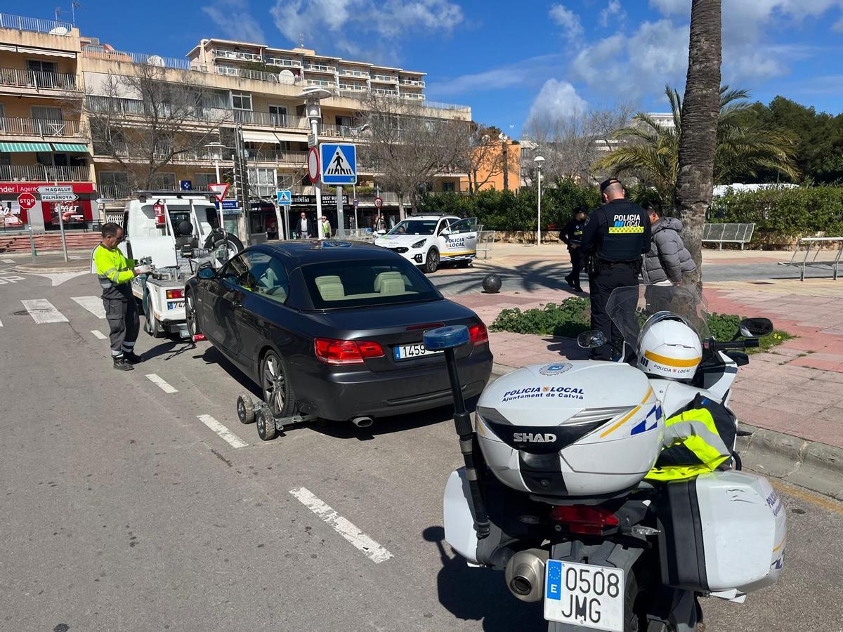 La Policía Local ha interceptado a taxis piratas en Calvià.
