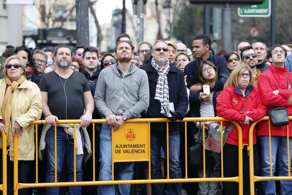 Búscate en la mascletà del 5 de marzo