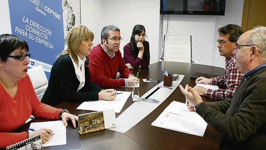 Mesa de constitución de la negociación colectiva del año pasado.