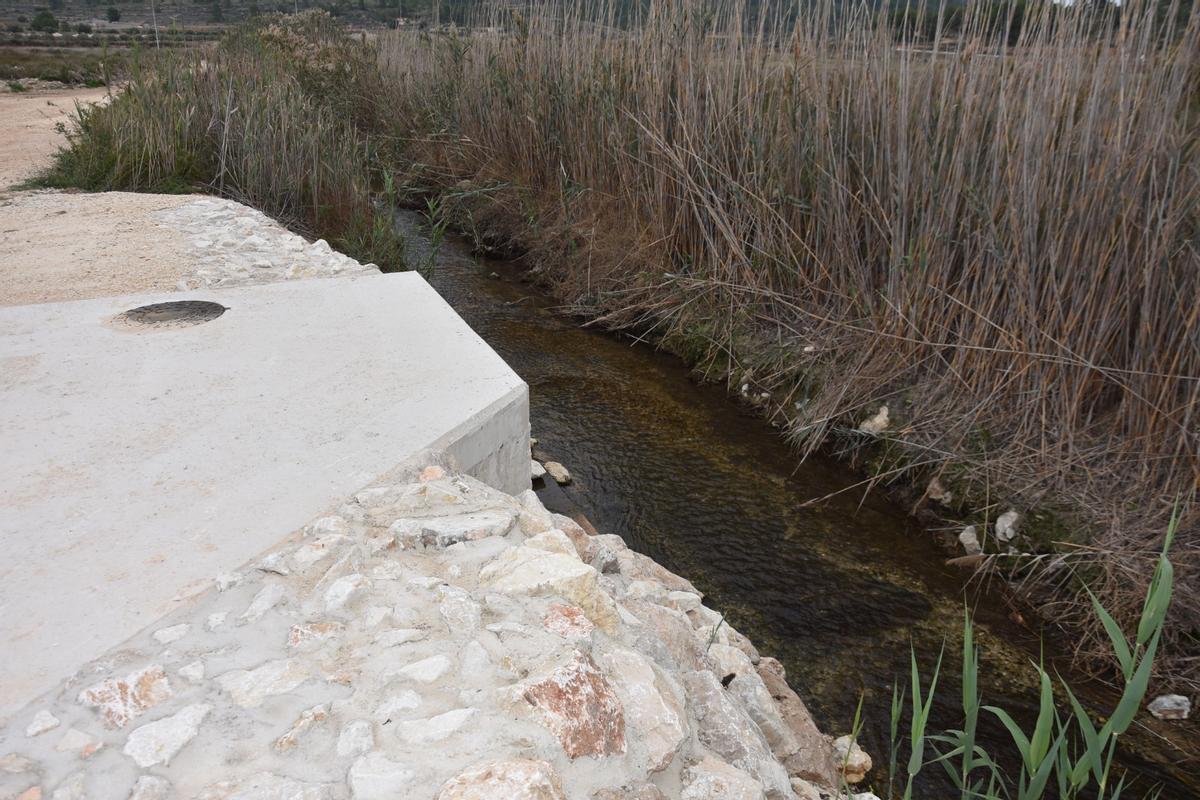 El punto de conexión del aliviadero de la estación depuradora con el cauce de El Rodriguillo.