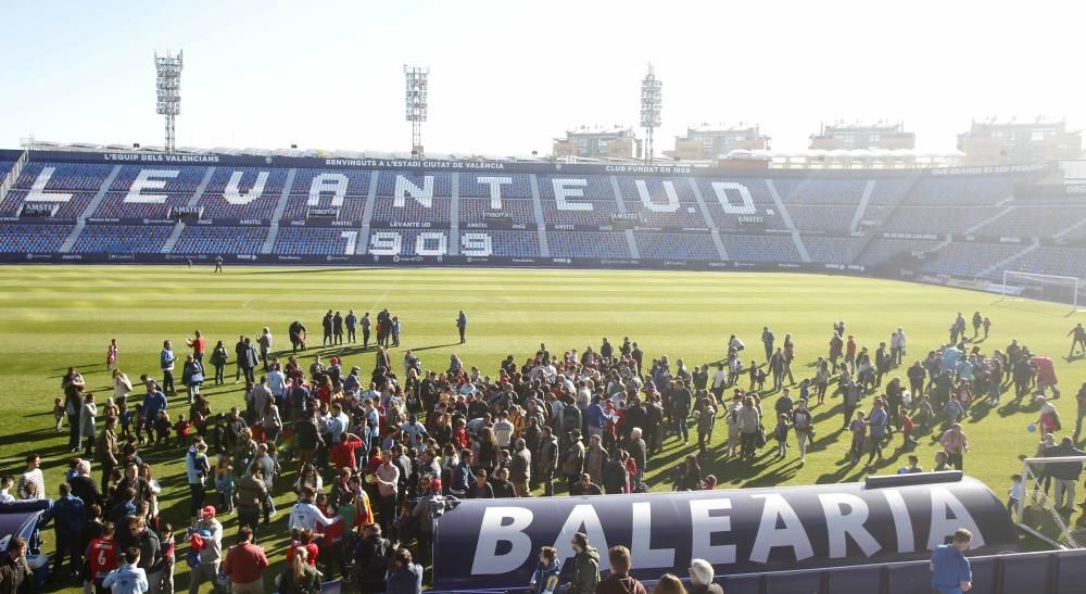 Un millar de granotas, con el Levante por Reyes