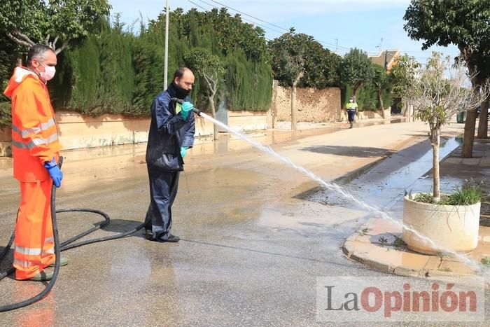 Limpian Los Alcázares tras las fuertes lluvias de los últimos días