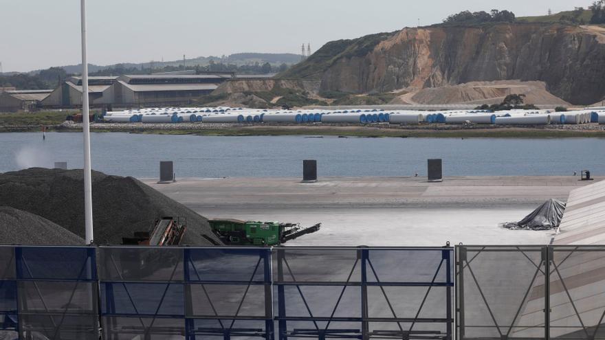 El Puerto de Avilés quiere cerrar este año los trámites para ganar suelo en El Estrellín