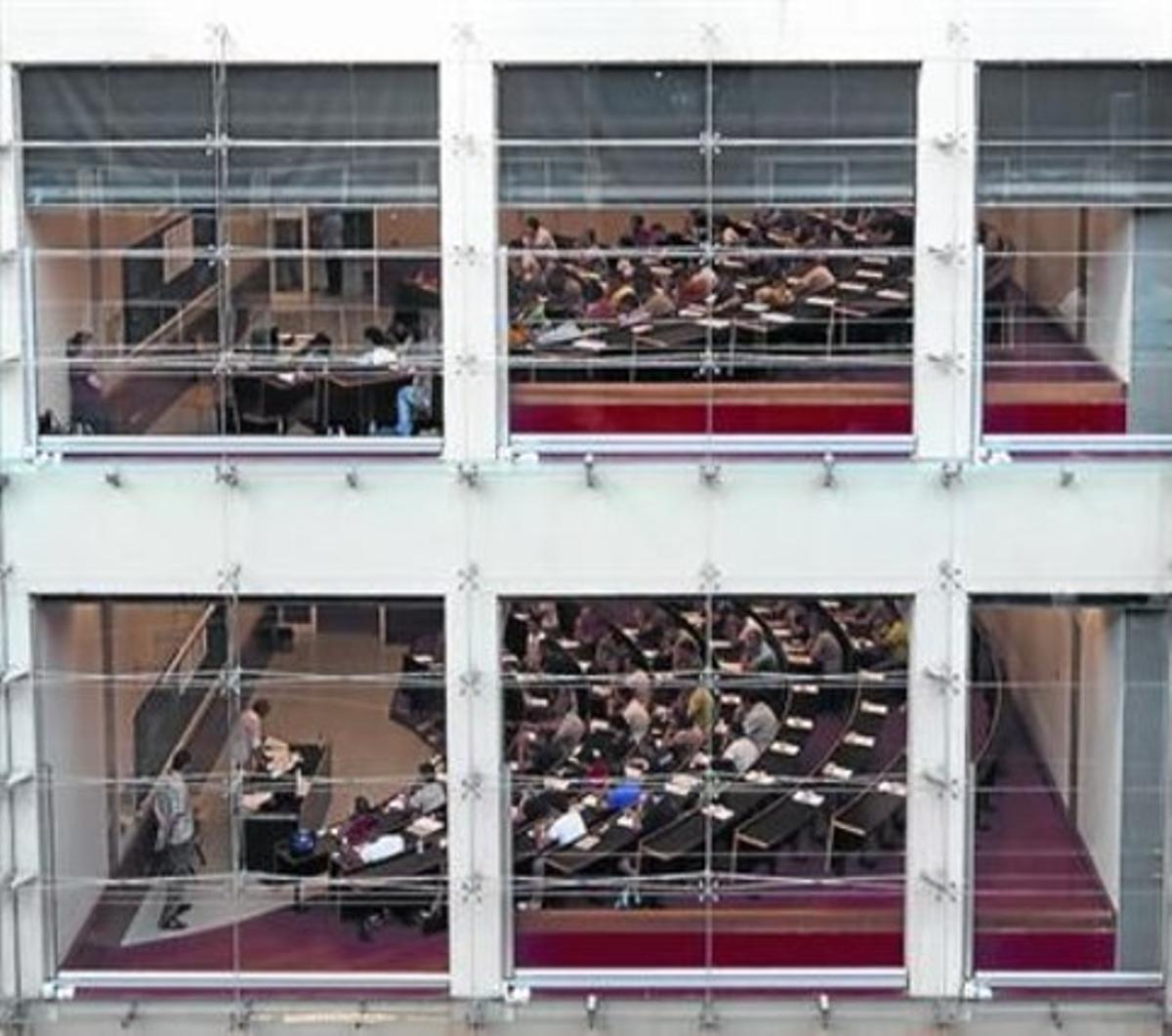 Aula de la Universidad Pompeu Fabra, en el campus de la Ciutadella, en Barcelona.