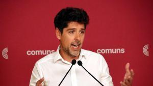 El portavoz de los Comuns, David Cid, en rueda de prensa este lunes