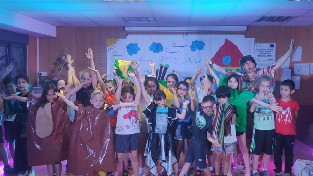 Viviendo el teatro en el CEIP San Gabriel Información