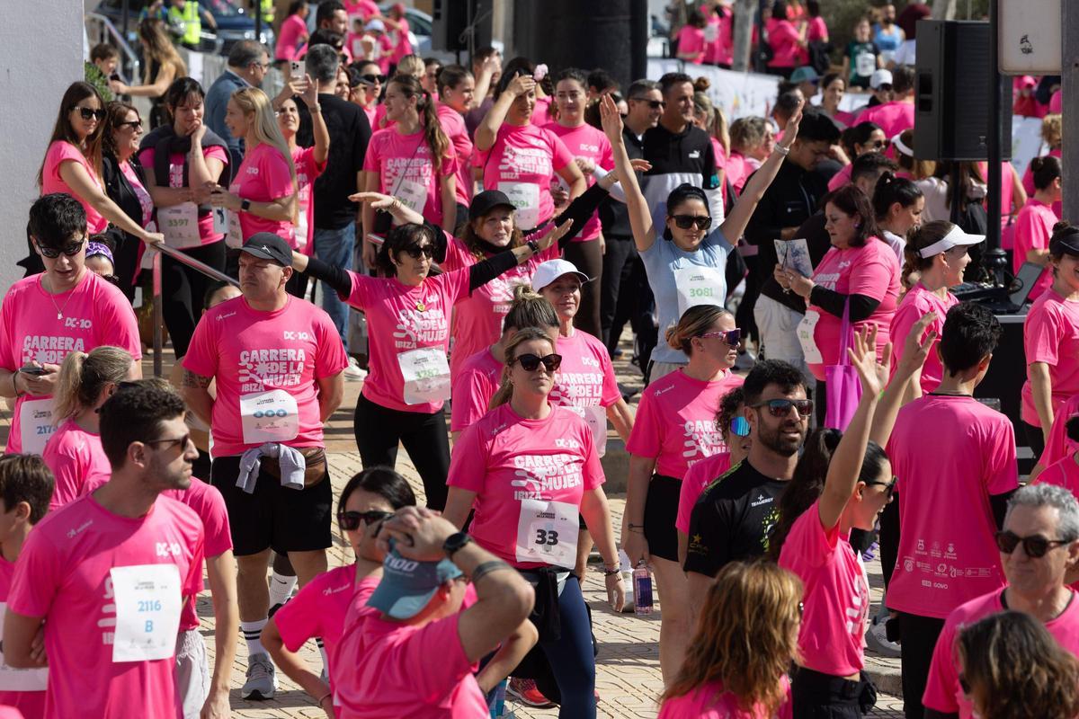 Mira todas las fotos de la Cursa per la Dona en Ibiza Mira todas las fotos de la Cursa per la Dona en Ibiza