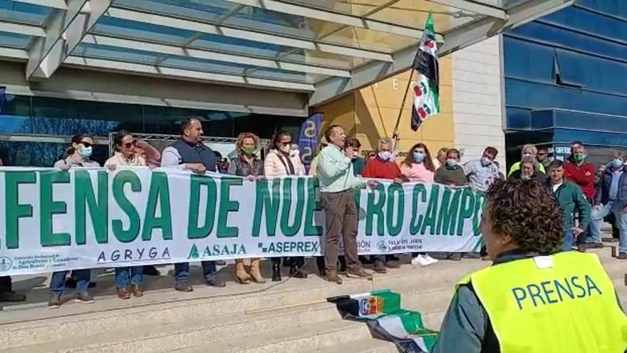 Juan Metidieri, de Apag Extremadura Asaja, en la protesta