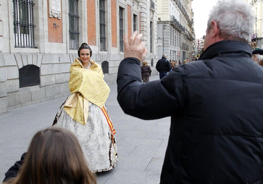 No nos dejaban ni avanzar: foto por aquí, foto por allí.