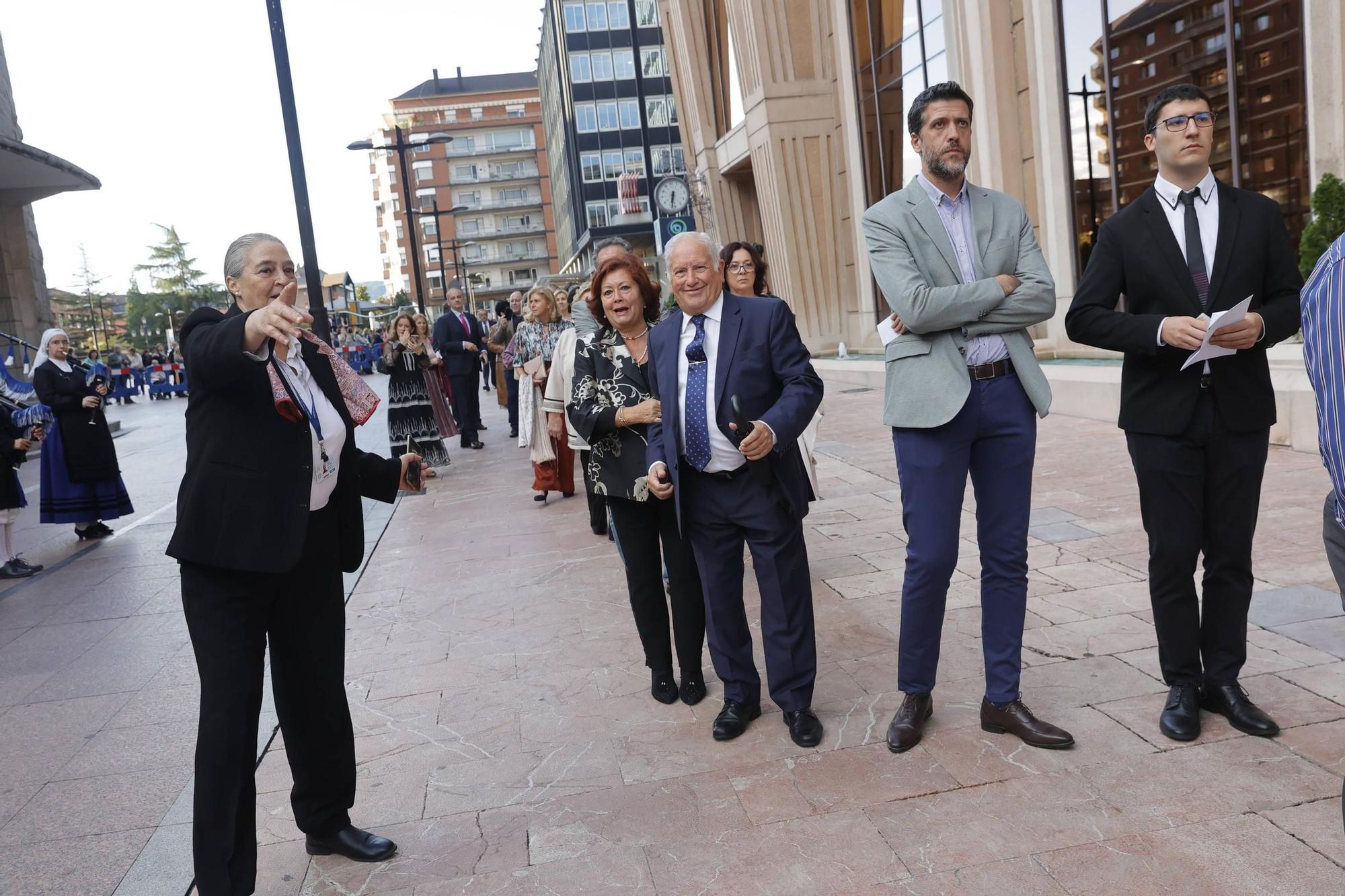 EN IMÁGENES: La Familia Real asiste en Oviedo al concierto de los premios "Princesa de Asturias"