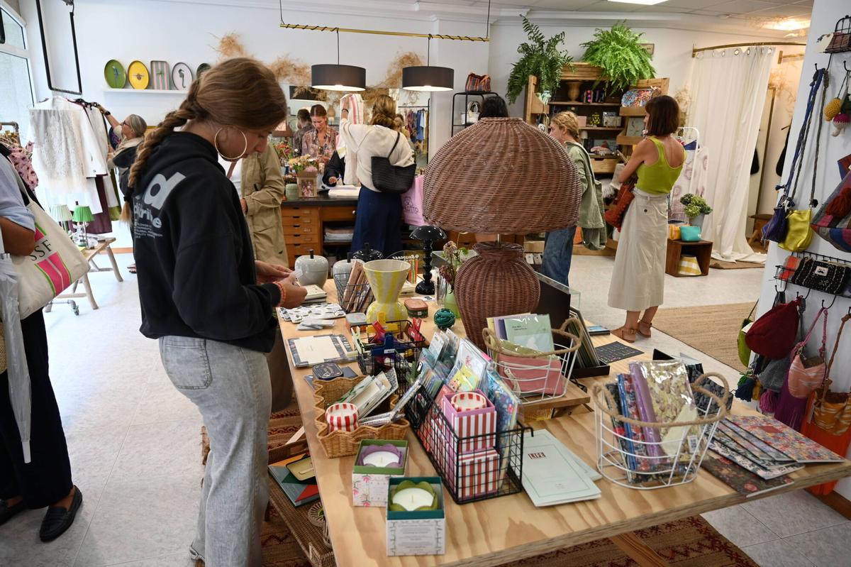 SANXENXO.Tiendas efímeras de ropa y moda