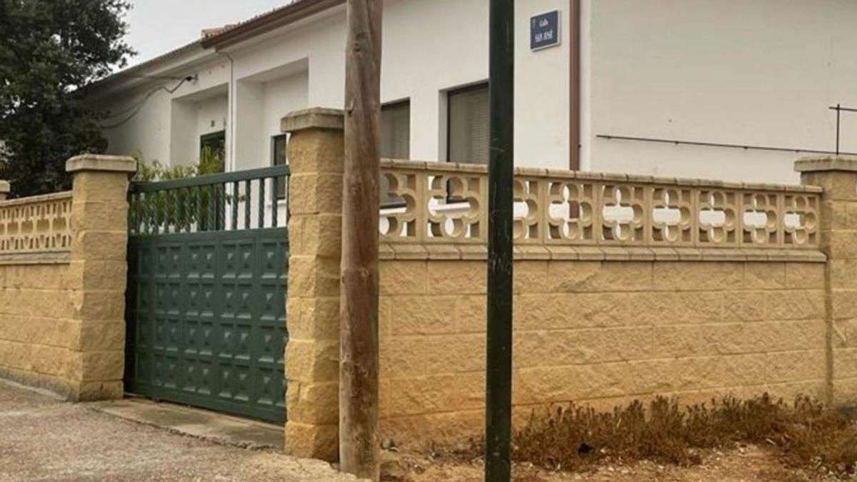 El acusado saltó el muró y mató a golpes a su exmujer