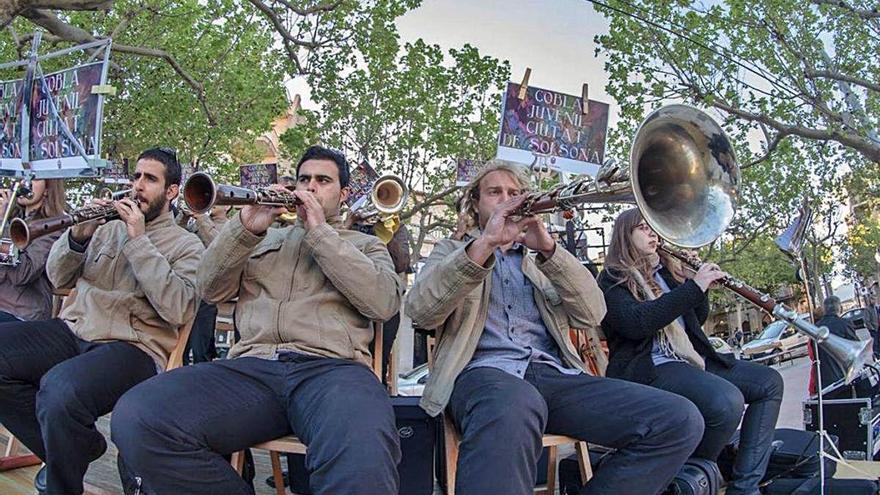 La Cobla&amp;nbsp;Juvenil Ciutat&amp;nbsp; de Solsona, en una imatge d&#039;arxiu