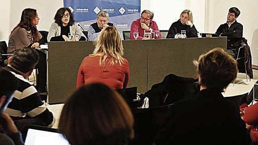 Un momento de la mesa redonda celebrada ayer.