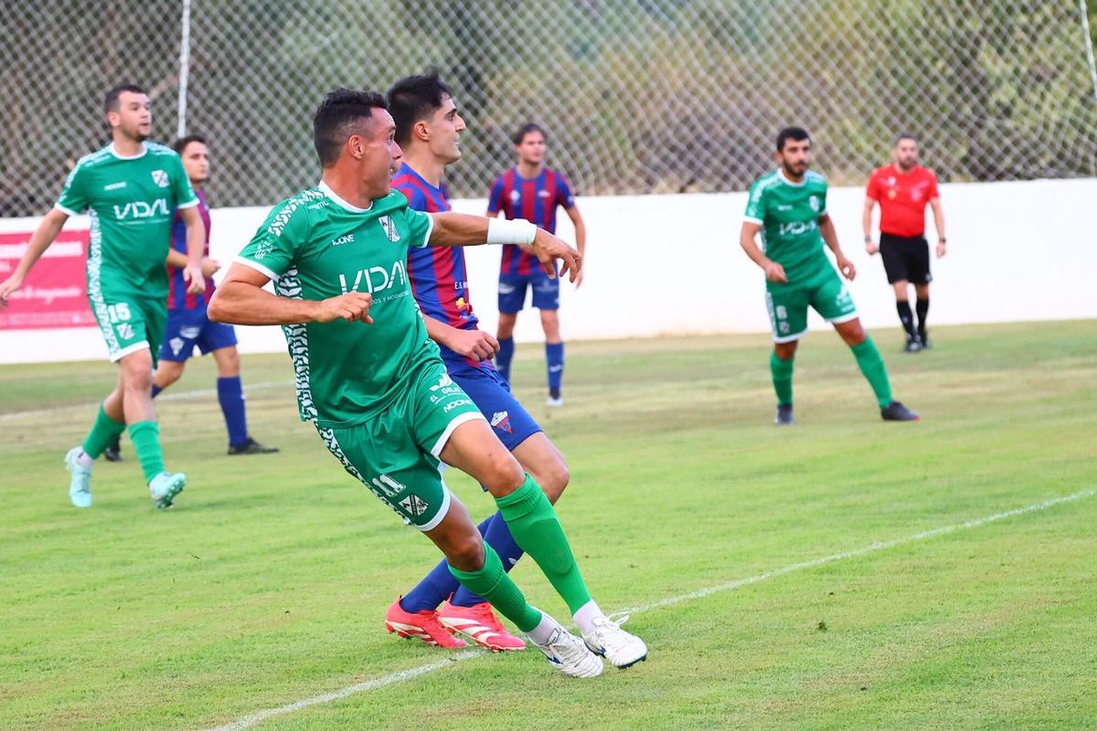 Galería | Así ha sido el espectacular regreso de Roberto Bautista al fútbol